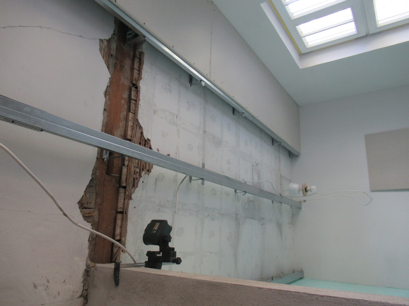 Baddecke wird abgehängt